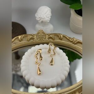 Abstract Gold Drop Earrings ✨